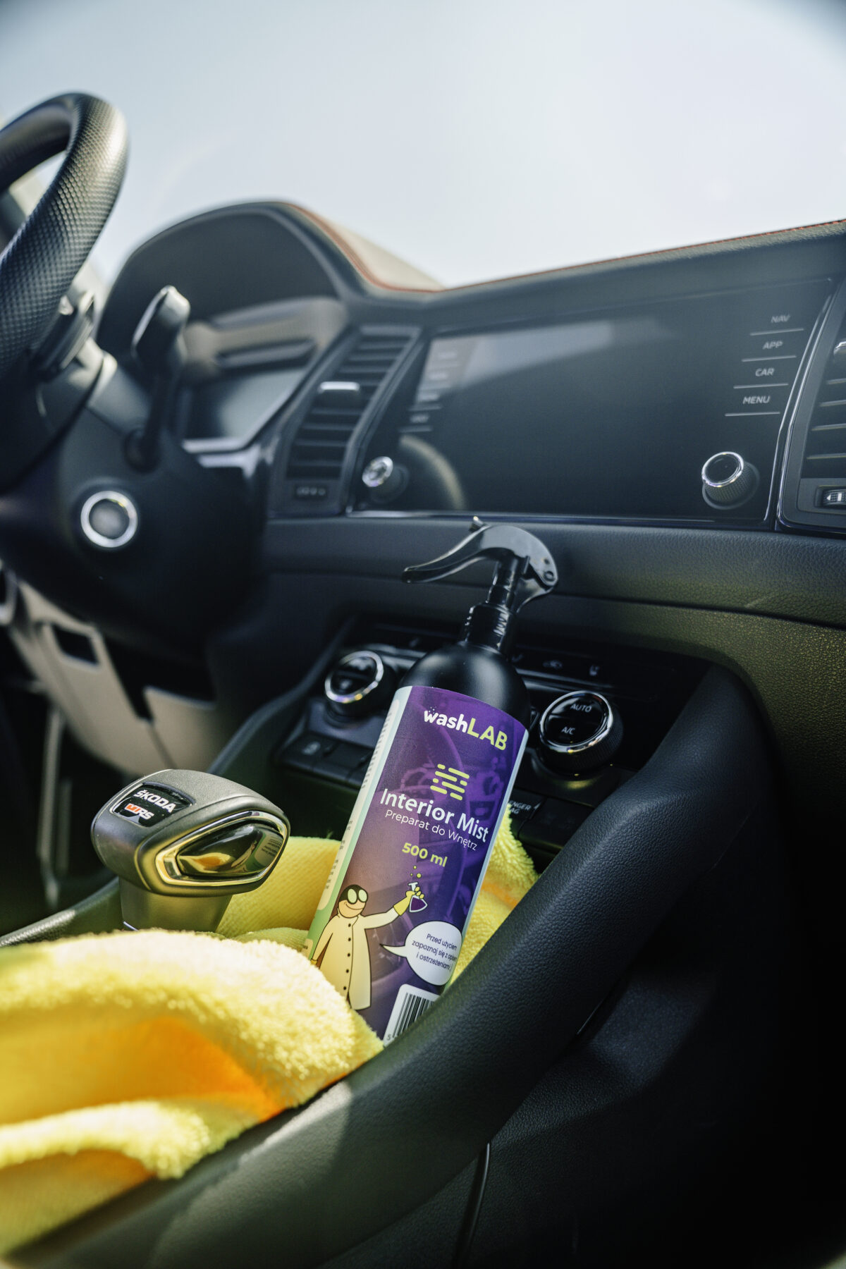 washLAB Interior Mist – Uniwersalny Cleaner do Wnętrza (Matowe Wykończenie) + Mikrofibra GRATIS!